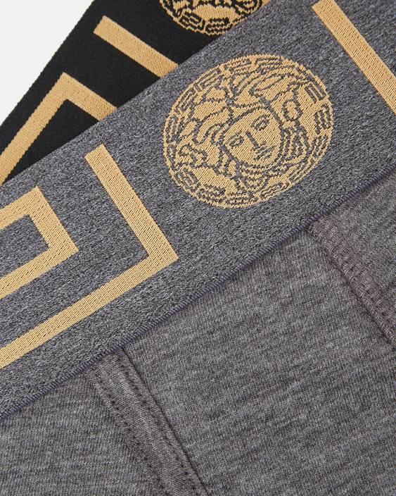 gri si negru trunchi lungi cu bordura greca 2-pack Versace bărbați lenjerie intimă și îmbrăcăminte de plajă 40L61764